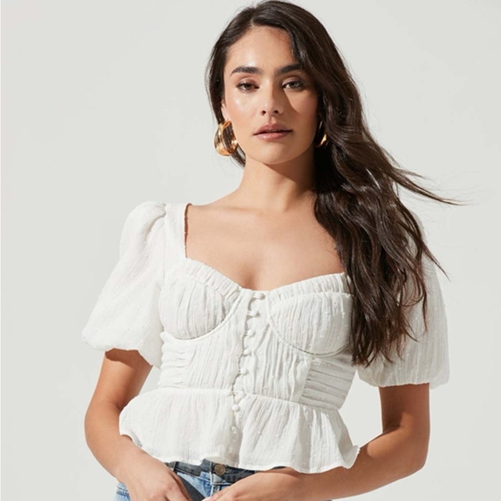 Astr Ruched Puff Sleeve Top